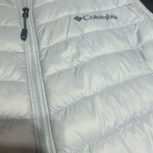 Columbia puffer vest